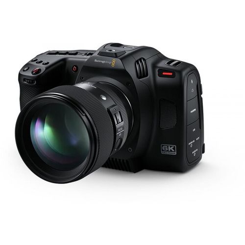 Blackmagic Cinema Camera 6K + Panasonic Lumix S Pro 16-35mm f4