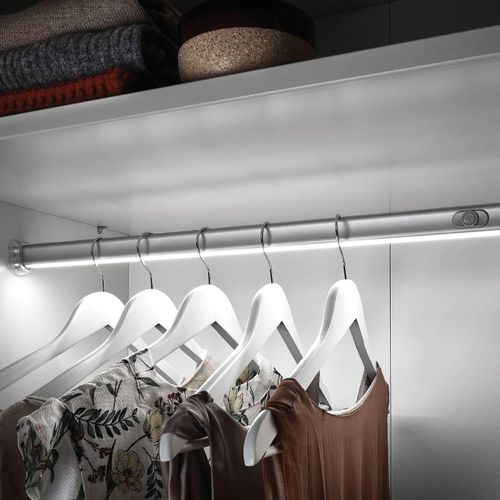 Hera LED clothes rail light with sensor, 120 cm