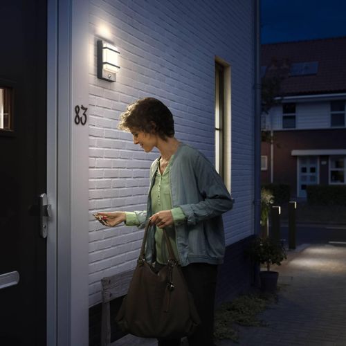 Philips myGarden LED-Wandleuchte Petronia Sensor