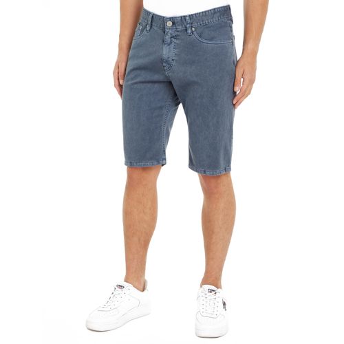 Tommy Jeans Shorts »TJM RYAN GARMENT DYE SHORT«, leicht gewachsene Optik