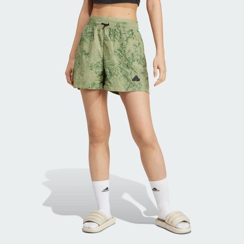 City Escape Woven Shorts