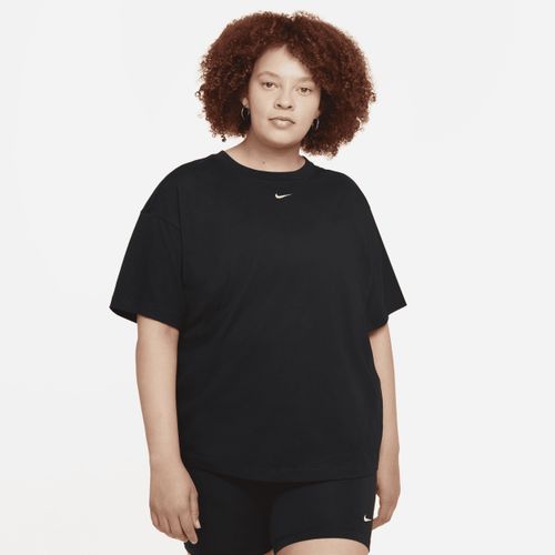 Nike Sportswear Essential extragroßes Kurzarmoberteil für Damen (große Größe) - Schwarz