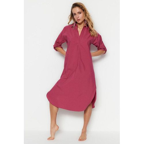 trendyol Kleid in Beere - 42