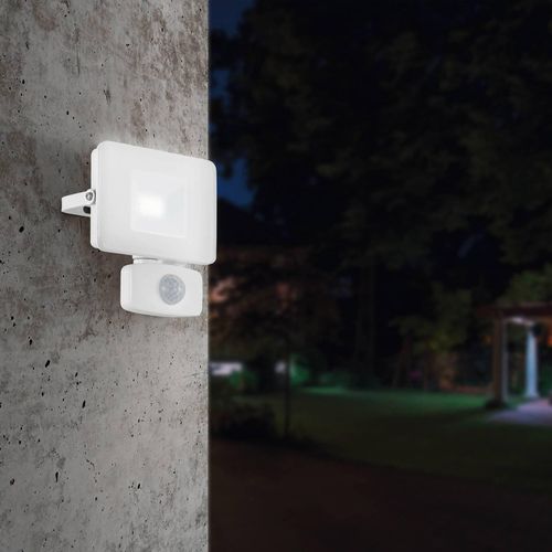 LED-Außenstrahler Faedo 3 mit Sensor, weiß, 10W