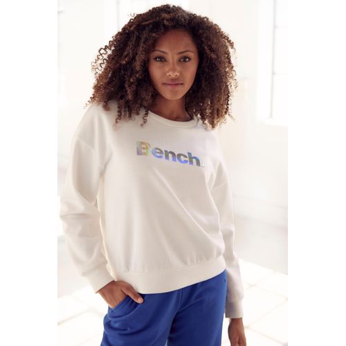 Sweatshirt BENCH. LOUNGEWEAR Gr. 44/46, weiß Damen Sweatshirts mit glänzendem Logodruck, Loungewear