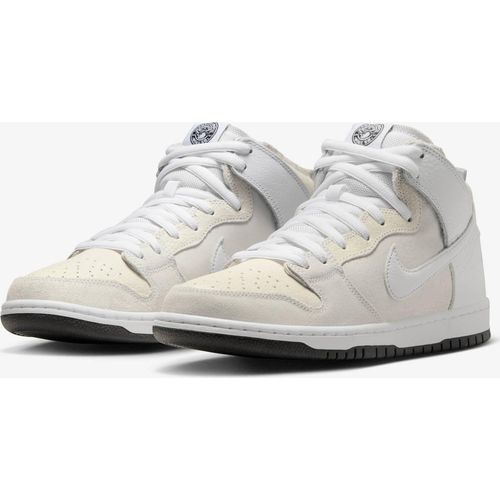 Nike SB Dunk High x Antihero Skateboards 