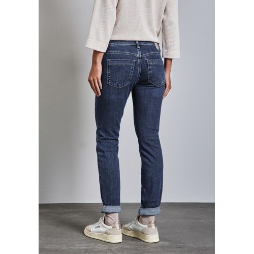 Gerade Jeans STREET ONE, Damen, Gr. 32, Länge 28, blau (authentic indigo wash), Jeans, 79% Baumwolle, 15% Polyester, 4% Elastomultiester, 2% Elasthan, bedruckt, casual, normal, Jeans, Middle Waist