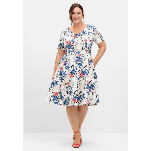 Cocktailkleid mit Blumenprint und Stoffgürtel, champagner gemustert, Gr.56
