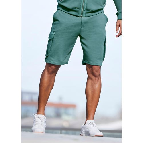 Sweatshorts AUTHENTIC LE JOGGER, Herren, Gr. XXXL (64/66), N-Gr, grün, Sweatware, Obermaterial: 60% Baumwolle, 40% Polyester, unifarben, sportlich, regular fit ca. Mitte Knie, Hosen, Cargotaschen mit Webdetails