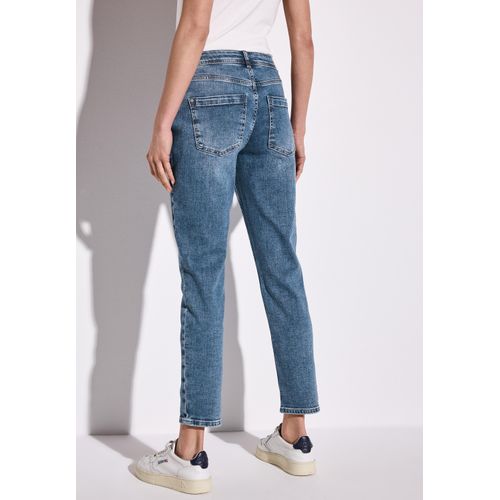 Loose-fit-Jeans STREET ONE, Damen, Gr. 32, Länge 28, medium blau authentic, Jeans, 94% Baumwolle, 4% Elastomultiester, 2% Elasthan, unifarben, casual, lang, Jeans, aus Baumwolle mit Stretchanteil