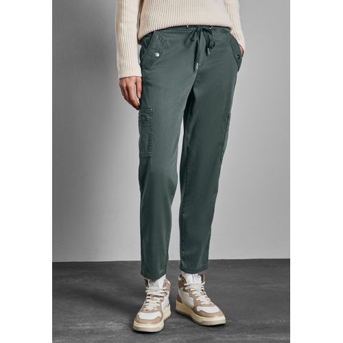 Stoffhose STREET ONE, Damen, Gr. 42, Länge 28, grün (marshy grün), Stoff, 60% Lyocell, 37% Baumwolle, 3% Elasthan, unifarben, casual, gerade knöchellang, Hosen, im Loose Fit