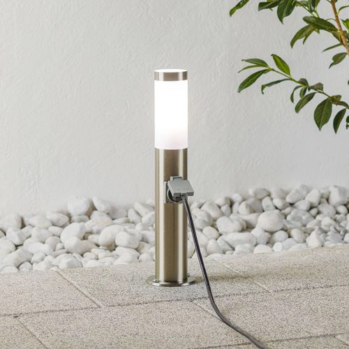 Edelstahl-Sockelleuchte Chorus mit Steckdose, 50cm