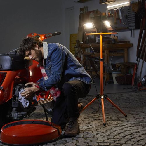 LEDVANCE Worklight LED-Baustrahler m. Stativ 2x50W