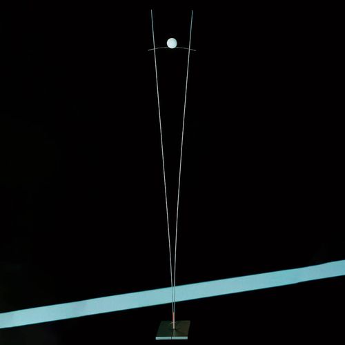 Ingo Maurer Ilios - Designer-Stehleuchte, silber