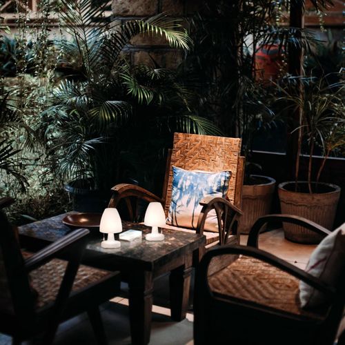 LED-Akku-Tischleuchte Termoli konisch, Höhe 25 cm