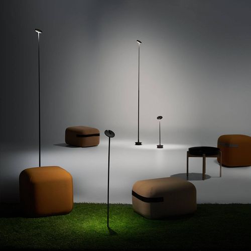 LEDS-C4 Invisible LED-Pollerleuchte mit Erdspieß
