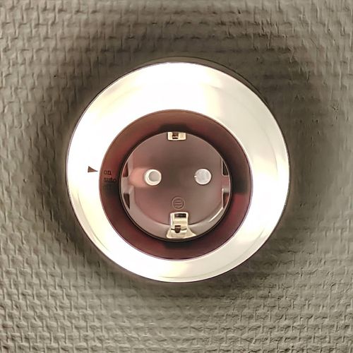 Zwischenstecker mit Nachtlicht LED-Ring