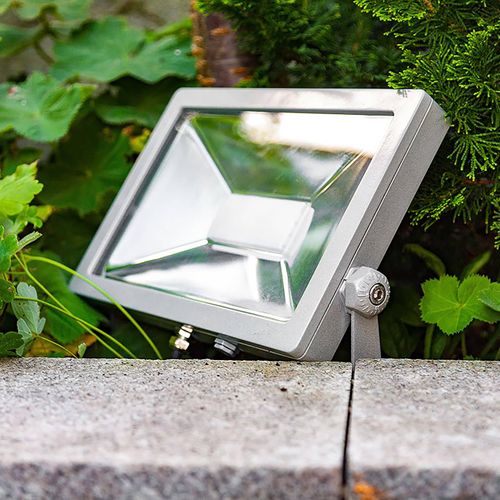 EVN LFA Außenstrahler silber Stecker 3.000K 50W