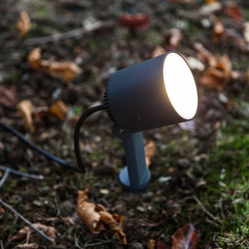 LED-Erdspießleuchte Explorer mit Spotkopf