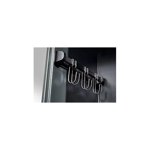 Feuerwehrspind C+P Evolo PRAKTUS, 3 Abteile, mit Sockel, Bodengleiter, B 1200 x T 500 x H 1850 mm, RAL 7035 Lichtgrau