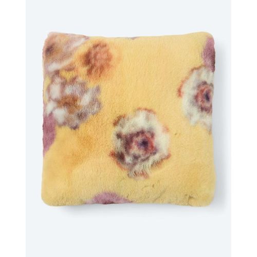 Kissen in Kaninchenfell-Optik 