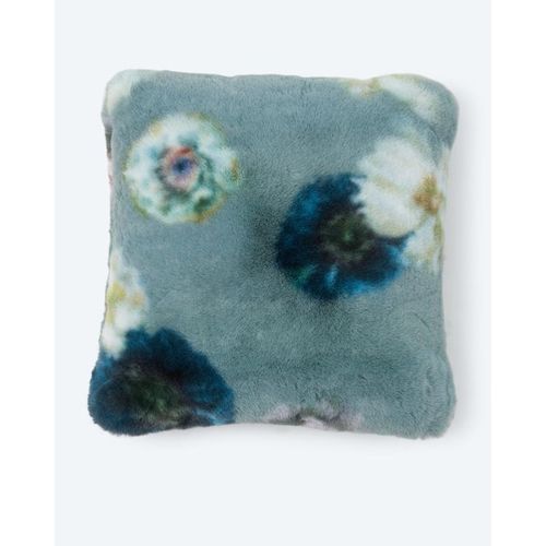 Kissen in Kaninchenfell-Optik 