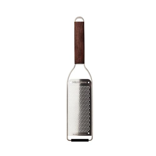 Microplane Reibe Master , Walnuss , Holz, Metall, Kunststoff , Nussbaum , 30.4x6.3x1.8 cm , Kochen, Küchenhelfer, Küchenreiben