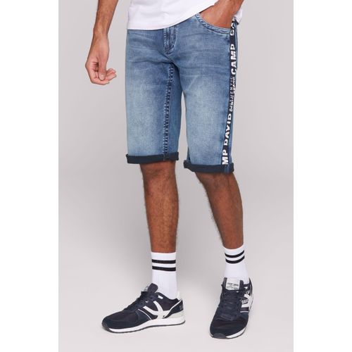 Jeansshorts CAMP DAVID, Herren, Gr. 34, Kurz, blau (laser blau), Material: 68% Baumwolle, 20% Polyester, 10% Viskose, 2% Elasthan, Zusatz: Enthält nichttextile Teile tierischen Ursprungs (Badge), bedruckt, casual, regular fit, Jeans, mit Turn-Up Saum