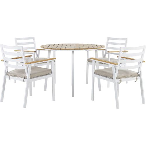 BELIANI Gartenmöbel Set Tisch mit 4 Stühlen Weiß mit beigen Sitzkissen Alumunium / Kunstholz Outdoor Indoor Garten Salon Wohnzimmer Terrasse