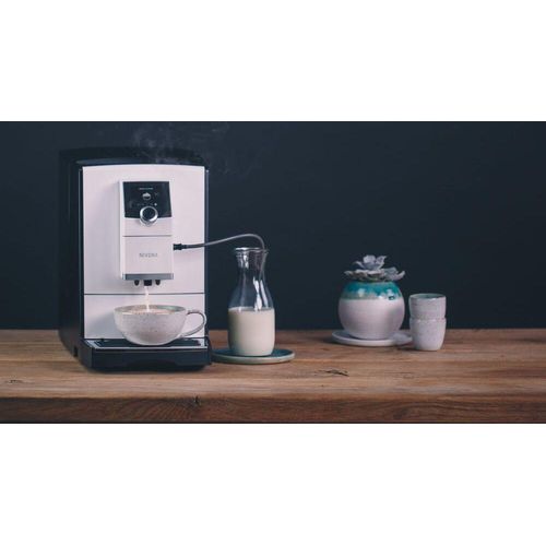 NIVONA - NICR 796 - White Line/Chrome - Kaffeevollautomat + 1 kg Kaffee FREE!