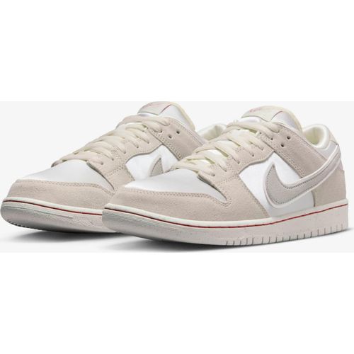 Nike SB Dunk Low 