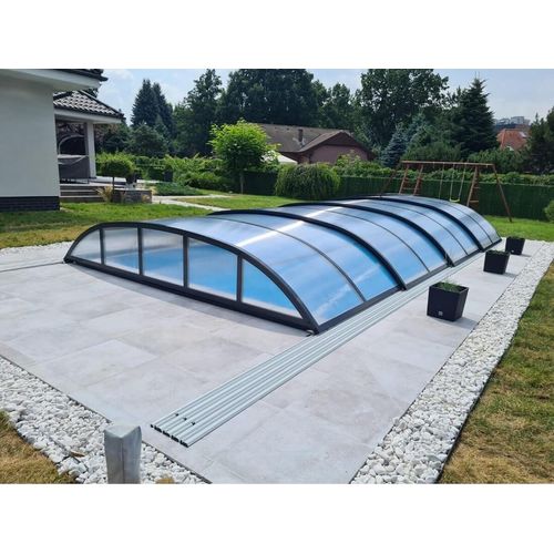 Poolüberdachung Horizon - 8,61x4,20 m - 8 mm Hohlkammer-Polycarbonat - Farbe RAL7016 Graphit