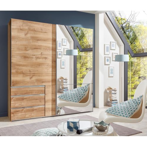 Kleiderschrank 