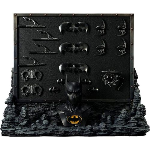 Batman Forever Museum Masterline Series Diorama 1/3 Batman Gadget Wall 49 cm