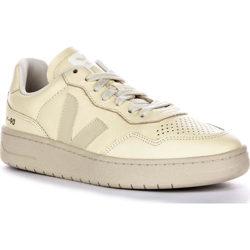 Damen Sneaker aus Leder Veja V 90 mit flachen Schnürsenkeln und seitlichem OT Lederlogo in Creme – undefined / Creme