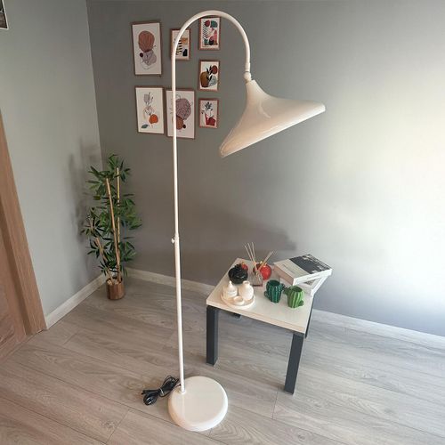 Weißes Bewegliches Kopfteil Moderne Dekorative Metall Stehlampe