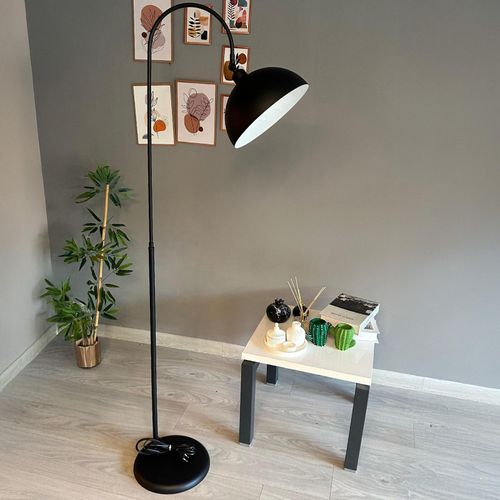 Moderne Stehlampe aus Metall mit E27, Verstellbarer Lampenschirm