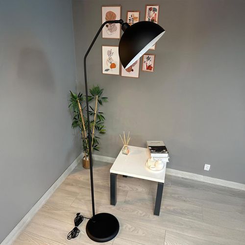 Moderne Stehlampe aus Metall mit E27, Verstellbarer Lampenschirm