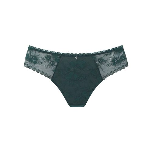 String LASCANA, Damen, Gr. 40/42, grün (tannengrün), Spitze, Obermaterial: 87% Polyamid, 13% Elasthan, körpernah, Unterhosen, rundherum aus floraler, dezent transparenter Spitze