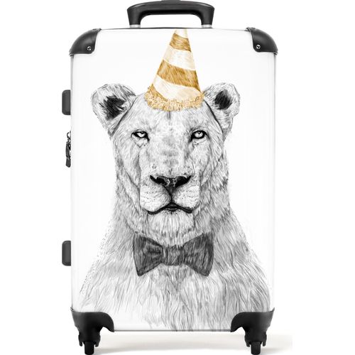 NoBoringSuitcases.com® Großer Koffer - Löwe - Schleife - Party - Hut - Kombinationsschloss TSA - Hartschalen Trolley 4 Rollen - 72 liter - Reisekoffer - 66 cmKoffer Mittelgroß 67x43x25 cm, 72L,