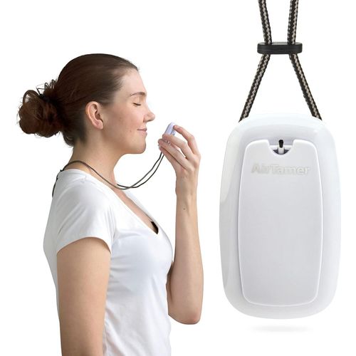 AirTamer A315W Fortgeschrittener wiederaufladbarer Luftreiniger, tragbar, Negativ-Ionen-Generator, wirksam gegen Keime/Viren/Allergene, Leder-Reiseetui, in weiß