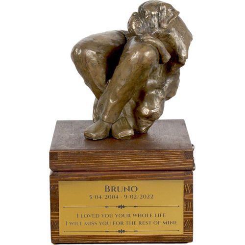 Boxer, Deutscher Boxer II - Eine Ascheurne für Hunde mit einer Statuette, eine kleine Urne für Hunde, eine personalisierte Urne mit dem Porträt eines Hundes von der Marke Art-Dog.