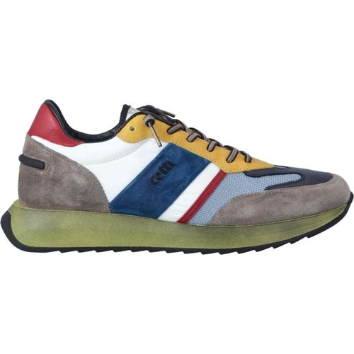 Sneaker