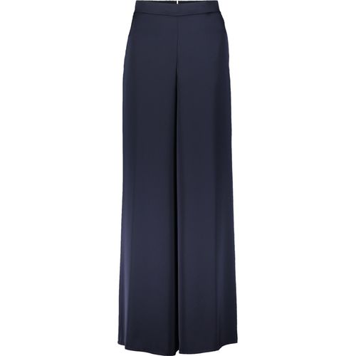 Vera Mont Hose 8541 36
