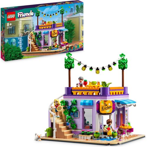 LEGO 41747 Friends Heartlake City Gemeinschaftsküche Spiel-Set mit Koch-Zubehör, 3 Mini-Puppen und der Katzen-Figur Churro, Spielzeugküche für Kinder ab 8 Jahren