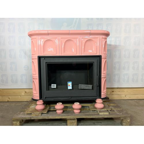 Kachelofen Kaminofen Pallazzo – Barbe Rose– 11,9 kW Klassischer Keramikofen mit hochwertigem Gusseinsatz FERGUSS Handgefertigte Kacheln