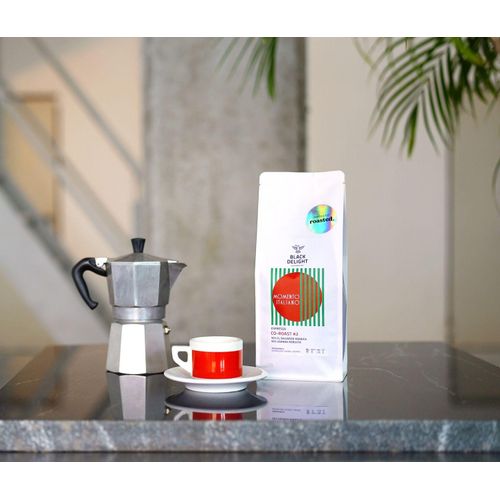 Black Delight x roasted. - Momento Italiano Co-Roast #2 Espresso - 1 kg Ganze Bohne - Intensität: 5/6