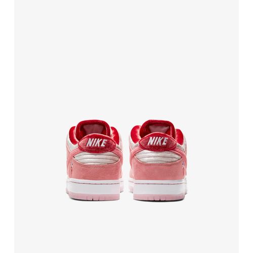 Nike SB Dunk Low Pro 