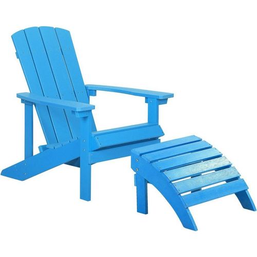BELIANI Gartenstuhl mit Fußhocker Blau Kunstholz Muskoka Stuhl mit breiten Armlehnen Gartenmöbel Gartenausstattung Lounge Terrasse