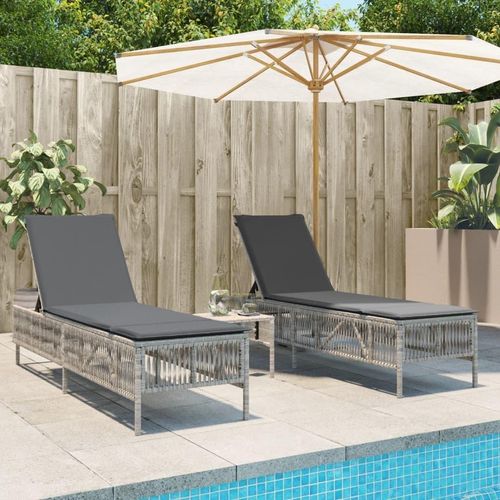 Sonnenliegen mit Auflagen 2 Stk. Hellgrau Poly Rattan, Gartenliegen 2024 Neu DesignMöbel